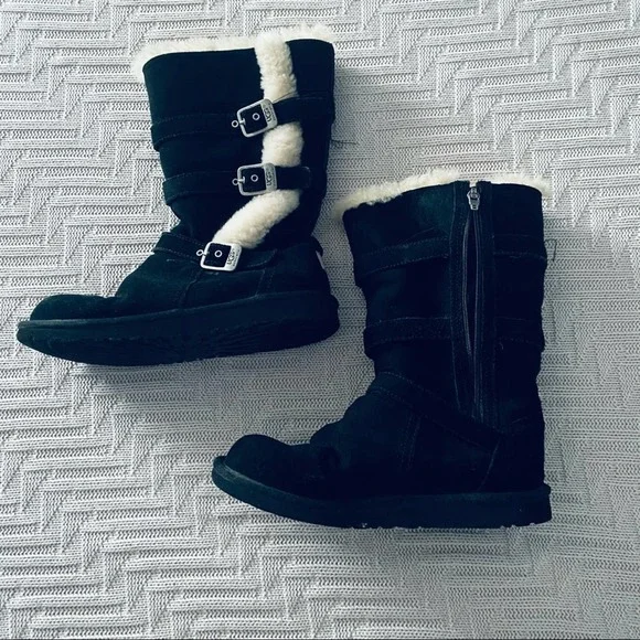 Ugg Boots - Picture 2 of 10